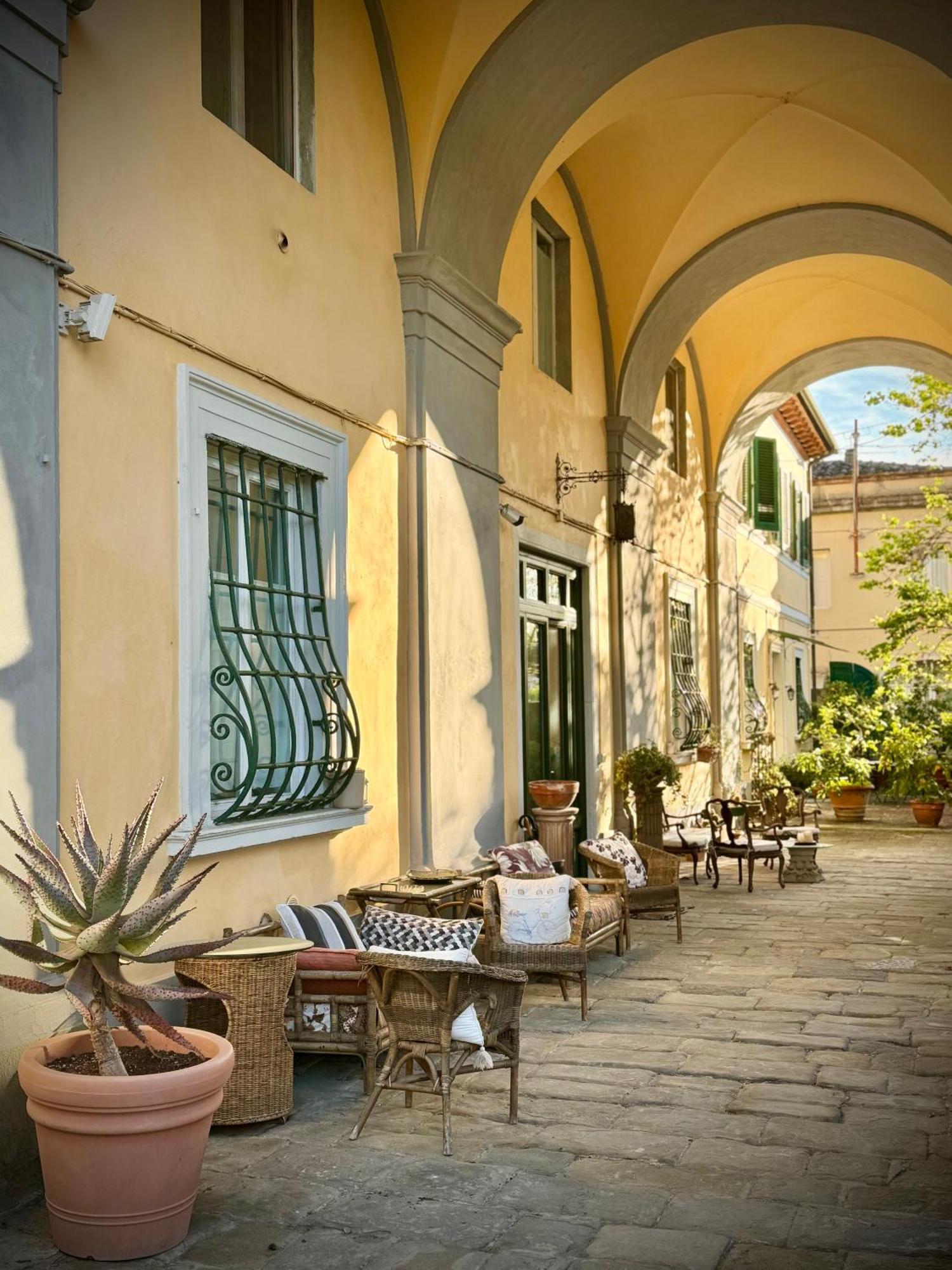 Villa La Dogana B&B Di Charme - Historic Villa With A Beautiful Garden Lucques Extérieur photo