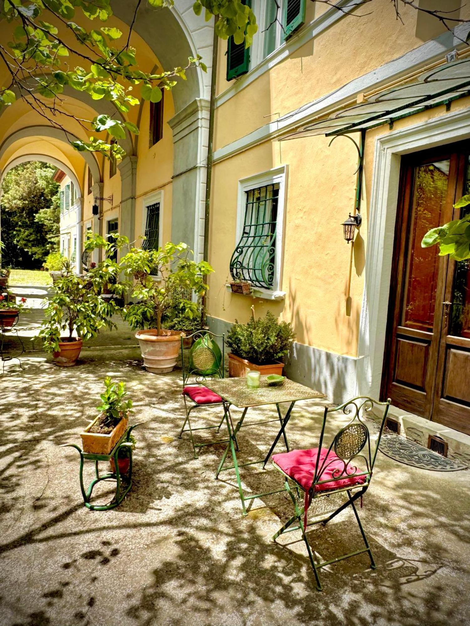 Villa La Dogana B&B Di Charme - Historic Villa With A Beautiful Garden Lucques Extérieur photo
